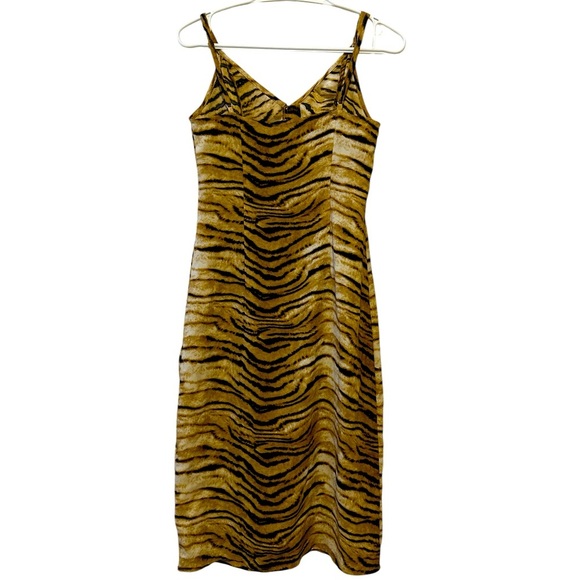 PrettyLittleThing Tiger Print Midi Slip Dress - Picture 3 of 4